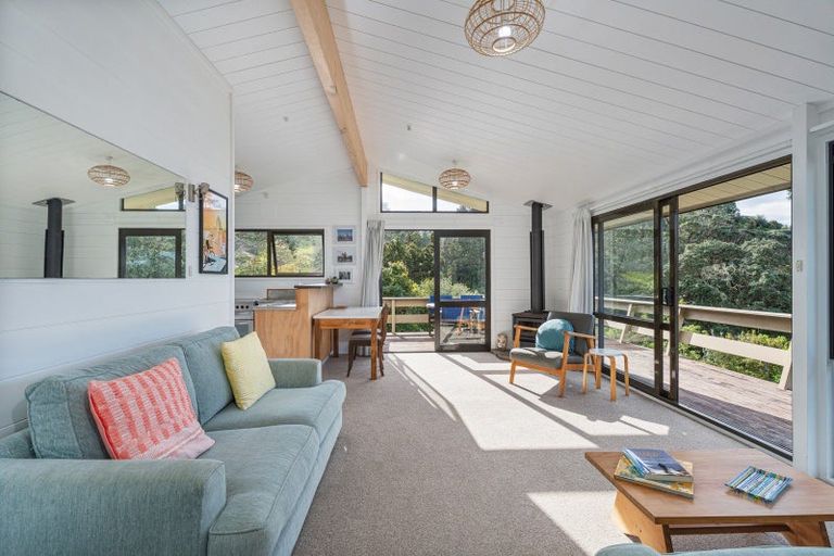 Photo of property in 39 Grange Road, Hahei, Whitianga, 3591