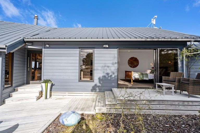 Photo of property in 347 Rockell Road, Whananaki, Hikurangi, 0181