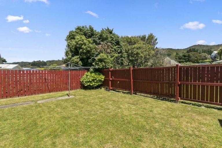 Photo of property in 303 Wellington Road, Wainuiomata, Lower Hutt, 5014