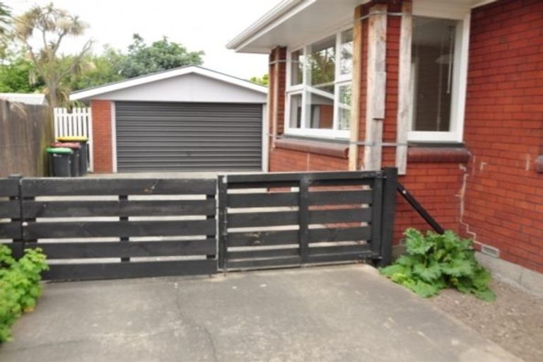 Photo of property in 87 Bickerton Street, Wainoni, Christchurch, 8061