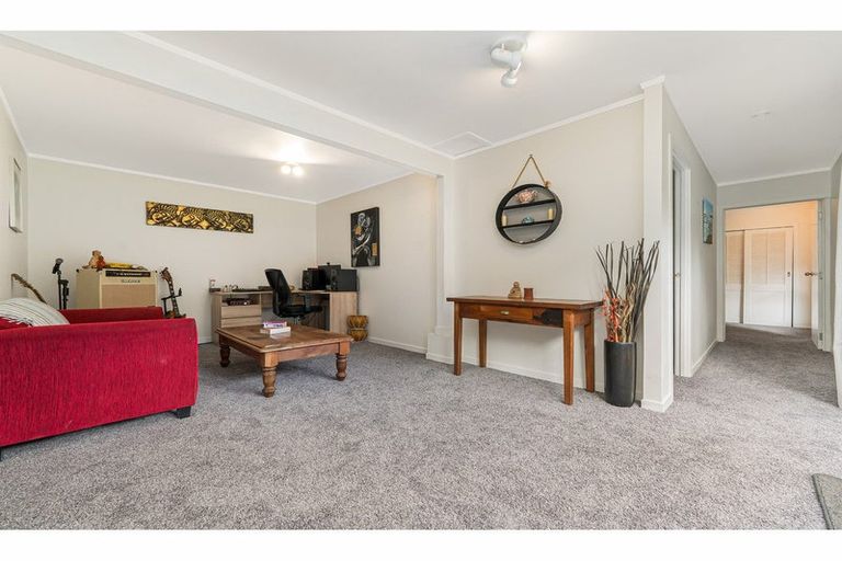 Photo of property in 673 Huia Road, Parau, Auckland, 0604