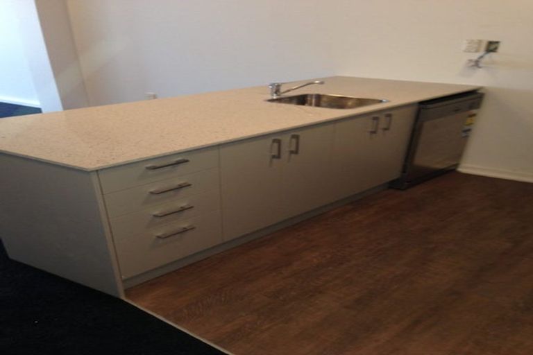 Photo of property in 8 Torrens Terrace, Mount Cook, Wellington, 6011