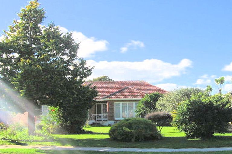 Photo of property in 9 Norfolk Place, Papatoetoe, Auckland, 2025