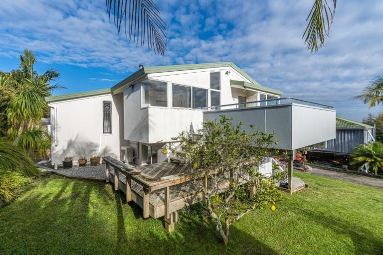 Photo of property in 4/7 Radiata Lane, Chatswood, Auckland, 0626