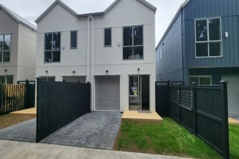 Photo of property in 19 Yellow Pear Lane, Karaka, Papakura, 2113