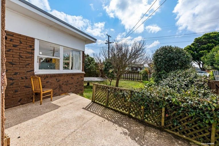 Photo of property in 15 Station Road, Takanini, 2112