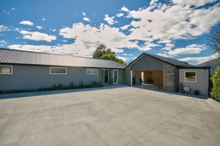 Photo of property in 3 Brockworth Lane, Lower Shotover, Queenstown, 9371