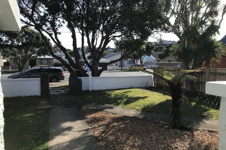 Photo of property in 64 Park Road, Miramar, Wellington, 6022