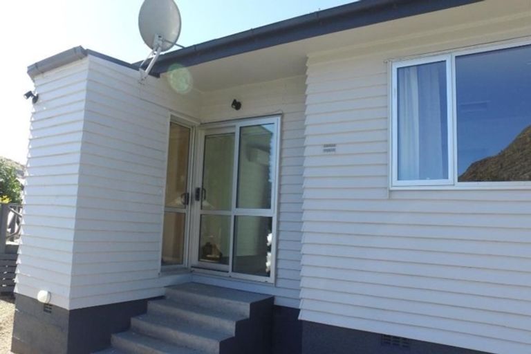 Photo of property in 9 Southberg Avenue, Frankton, Queenstown, 9300
