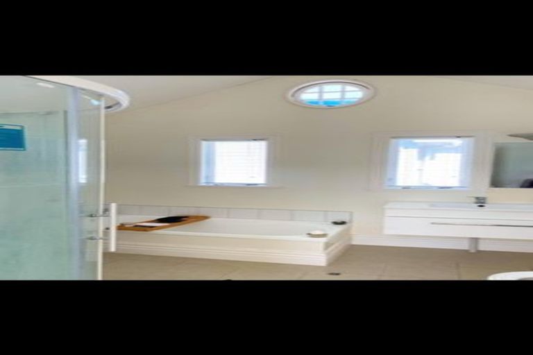 Photo of property in 12c Hobson Street, Thorndon, Wellington, 6011