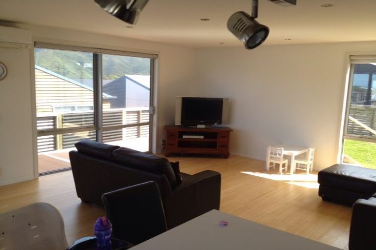 Photo of property in 5 Otonga Heights, Maungaraki, Lower Hutt, 5010
