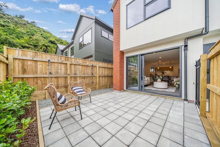 Photo of property in 2/60 Akatarawa Road, Brown Owl, Upper Hutt, 5018