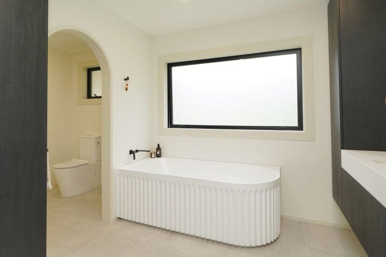 Photo of property in 102 Black Road, Otatara, Invercargill, 9879