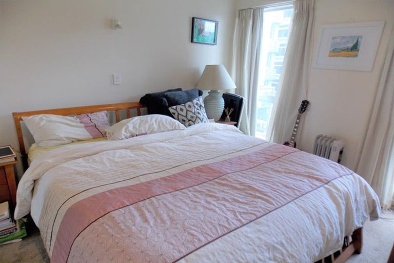 Photo of property in Terrace Heights Apartments, 6e/163 The Terrace, Wellington Central, Wellington, 6011