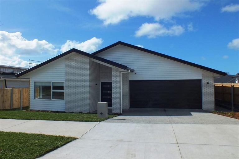 Photo of property in 31 Walsh Road, Papakura, 2110