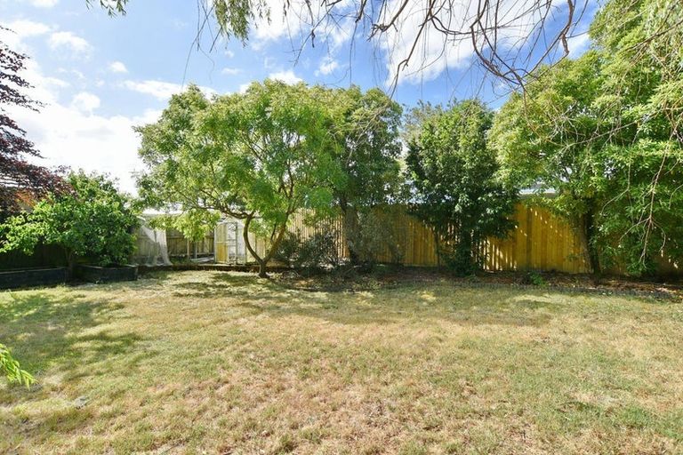 Photo of property in 27 Burwood Road, Burwood, Christchurch, 8083