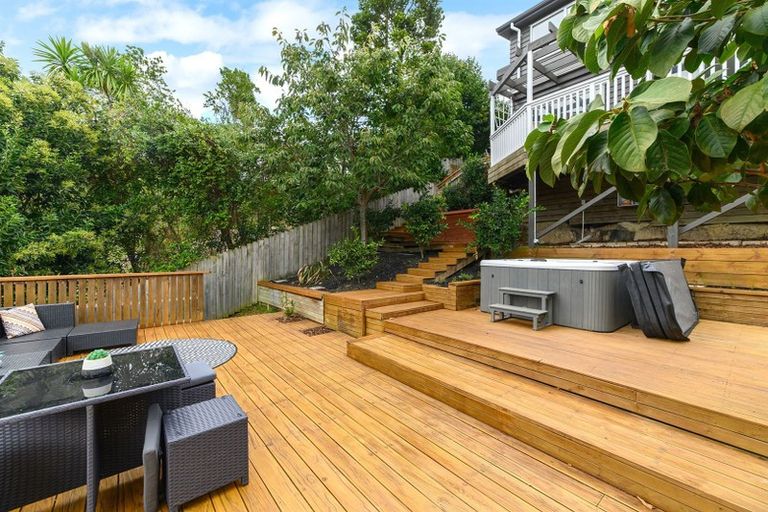 Photo of property in 28b Tamahere Drive, Glenfield, Auckland, 0629