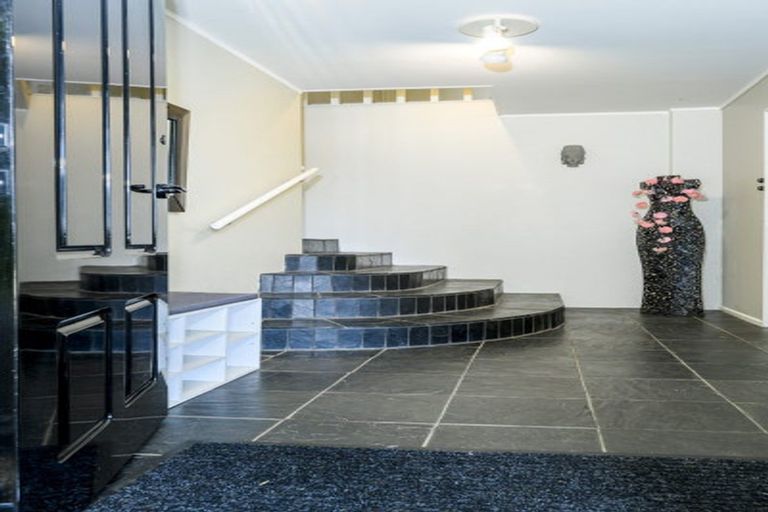 Photo of property in 11d Redwood Crescent, Hurdon, New Plymouth, 4310