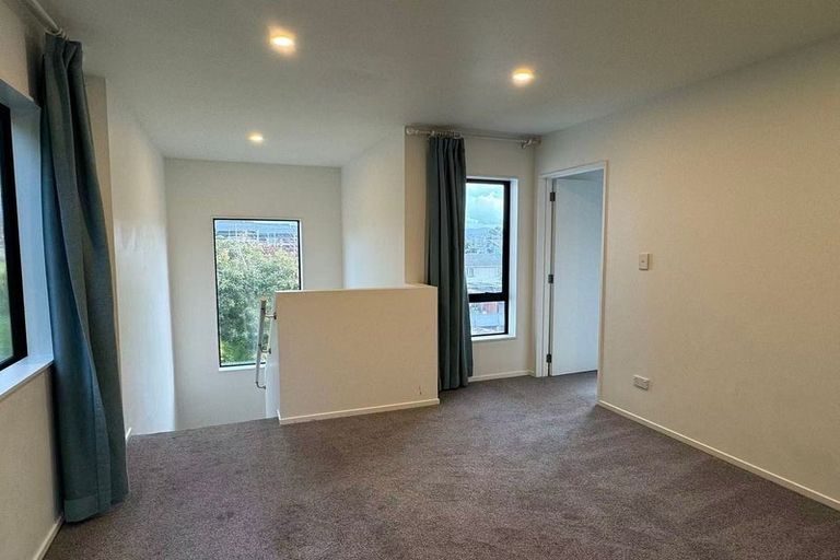 Photo of property in 11 Apple Lane, Henderson, Auckland, 0610