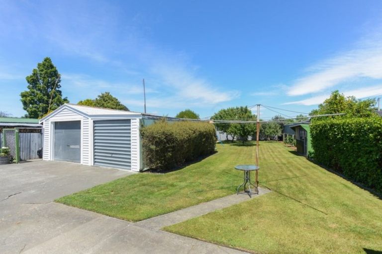 Photo of property in 4 Elizabeth Place, Clive, 4102