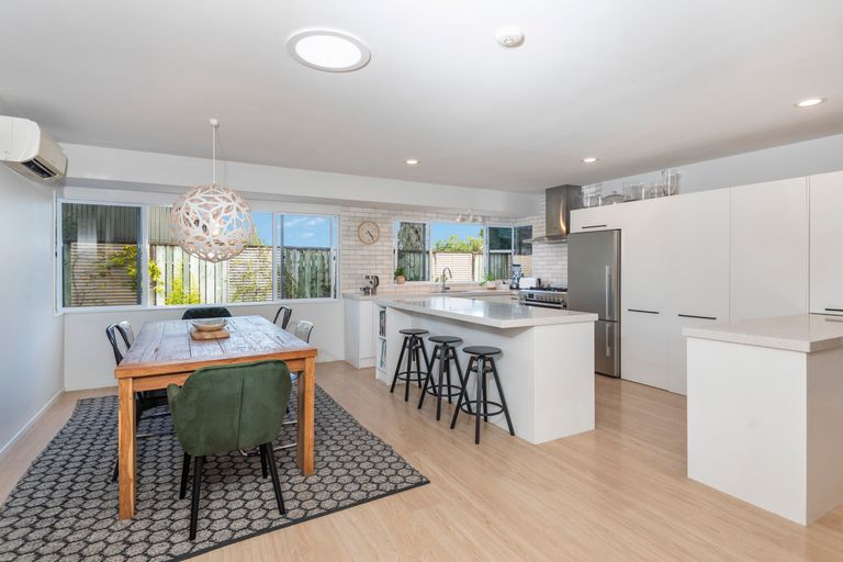 Photo of property in 79 Matakana Valley Road, Matakana, Warkworth, 0985