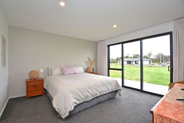 Photo of property in 15 Oreti Road, Otatara, Invercargill, 9879