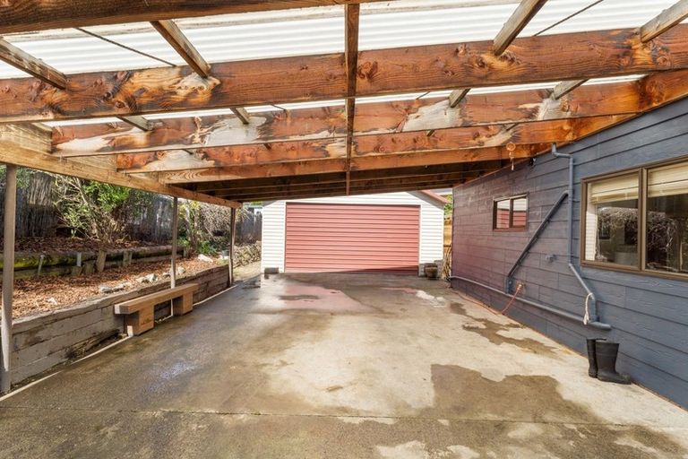 Photo of property in 62 Waikawa Road, Picton, 7220