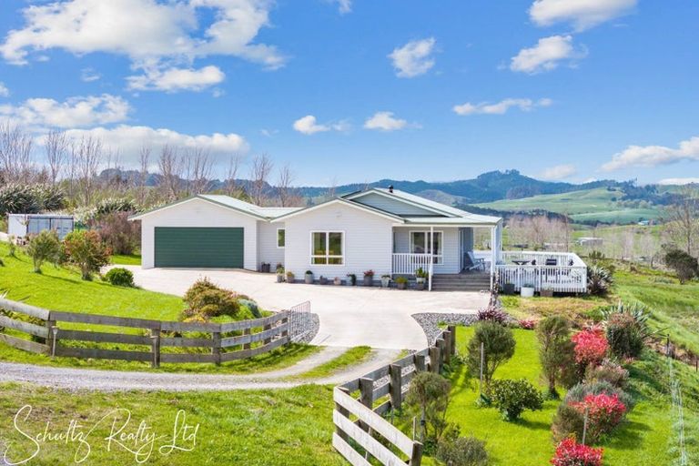 Photo of property in 67 Te Pahi River Drive, Paparoa, 0583