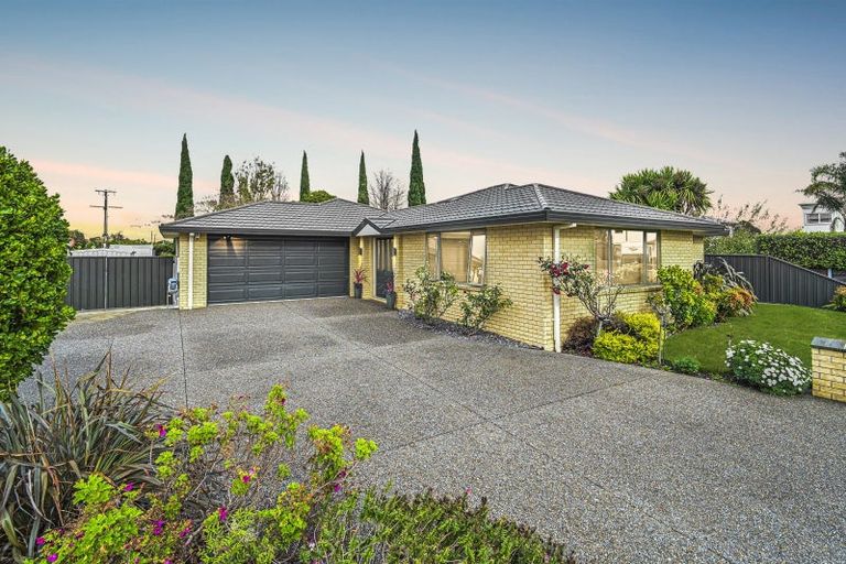 Photo of property in 95 Ferry Road, Clive, 4102