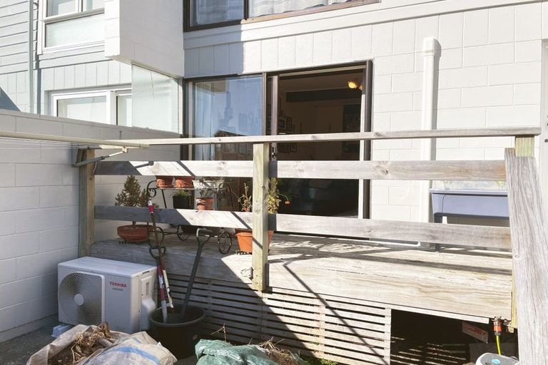 Photo of property in 3/33 Frankmoore Avenue, Johnsonville, Wellington, 6037