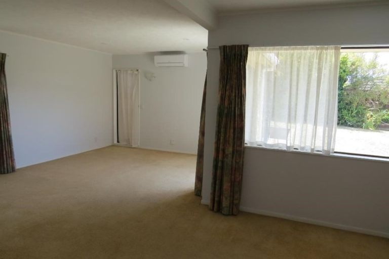 Photo of property in 25a Toru Road, Paraparaumu Beach, Paraparaumu, 5032