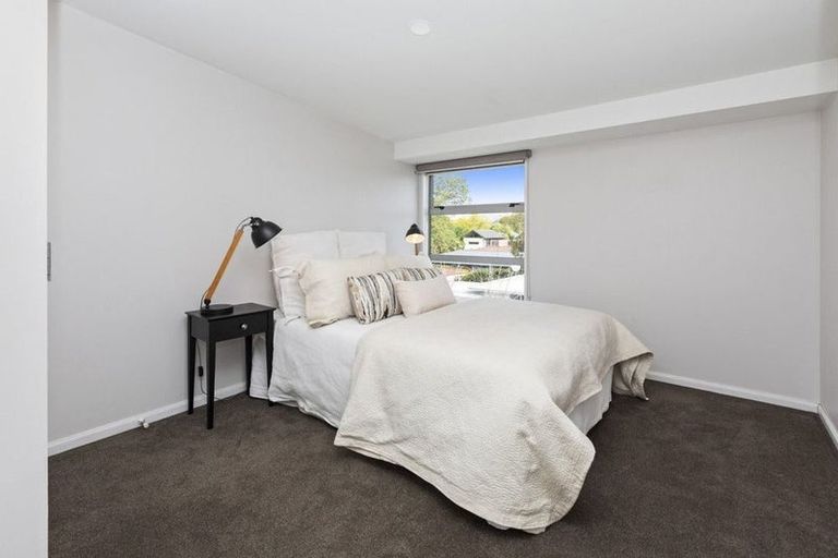 Photo of property in 132 Purchas Street, Edgeware, Christchurch, 8013