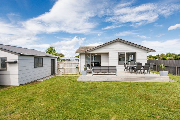 Photo of property in 25 Chelmarsh Place, Highbury, Palmerston North, 4412