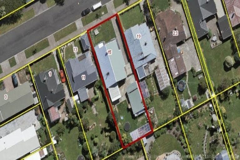 Photo of property in 15 Mitchell Street, Richmond, Invercargill, 9810