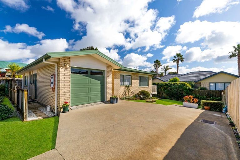 Photo of property in 666 Whangaparaoa Road, Stanmore Bay, Whangaparaoa, 0932