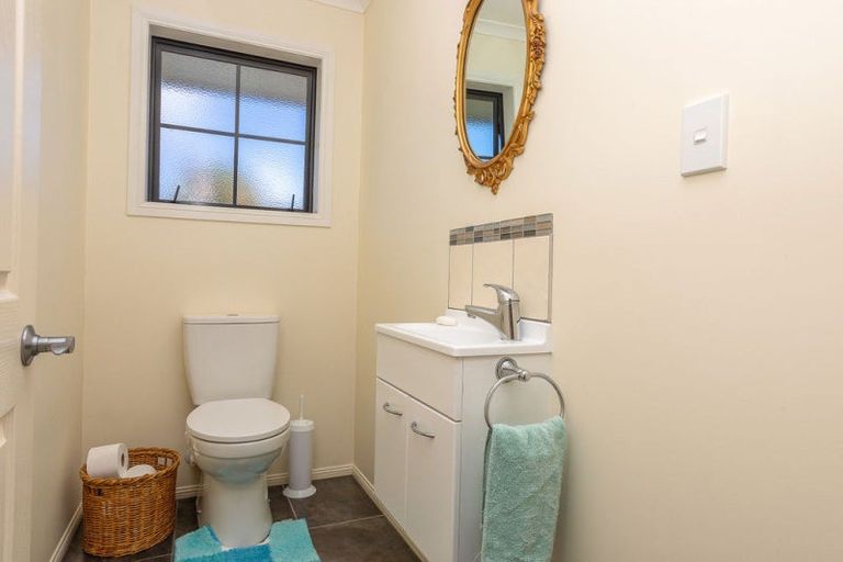 Photo of property in 21 Ruahine Street, Dannevirke, 4930