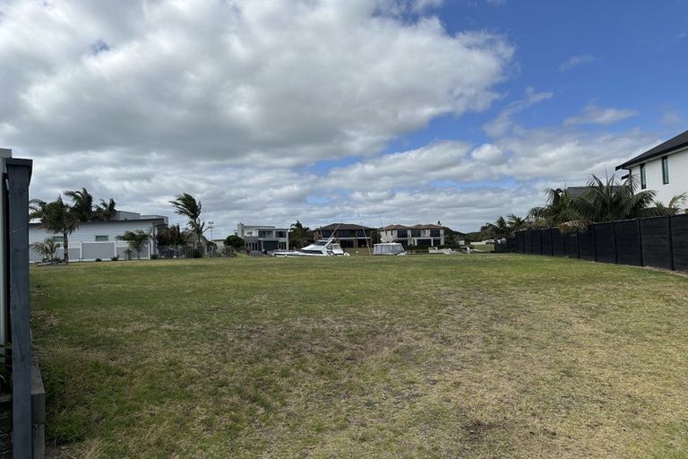 Photo of property in 129 One Tree Point Road, One Tree Point, 0118