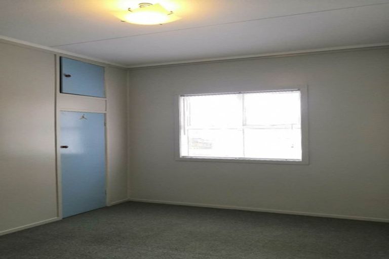 Photo of property in 33 Wairau Avenue, Avondale, Auckland, 1026