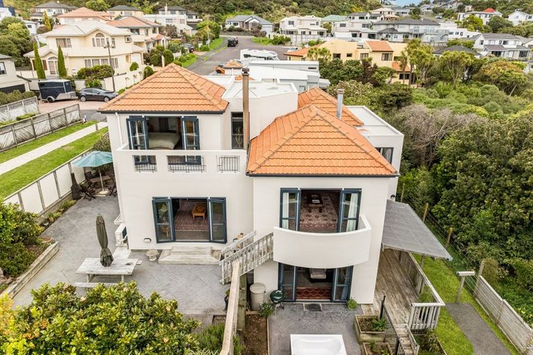 Photo of property in 11 Glengavel Grove, Papakowhai, Porirua, 5024