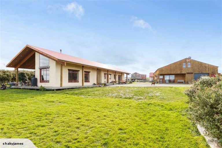 Photo of property in 57 Mchardie Road, Bulls, 4894