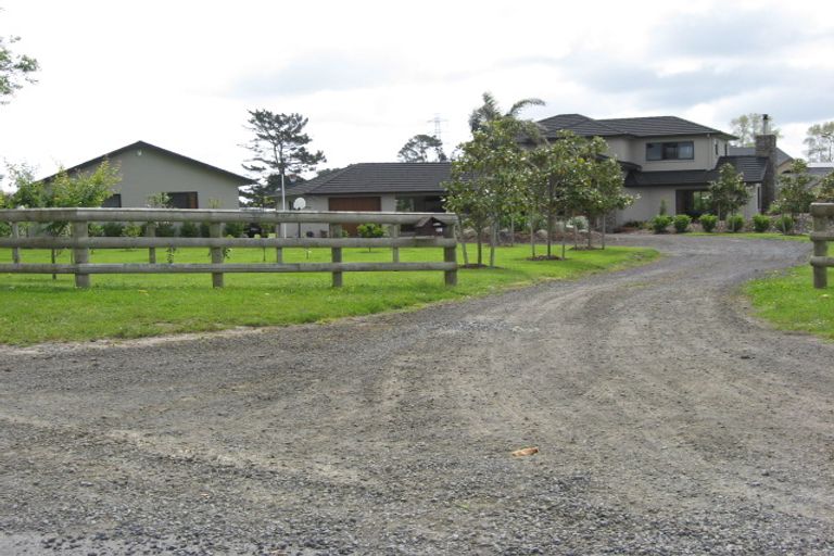 Photo of property in 69 Weza Lane, Kumeu, 0810