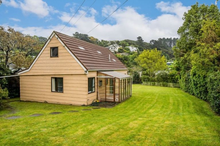 Photo of property in 69 Cluny Road, Plimmerton, Porirua, 5026