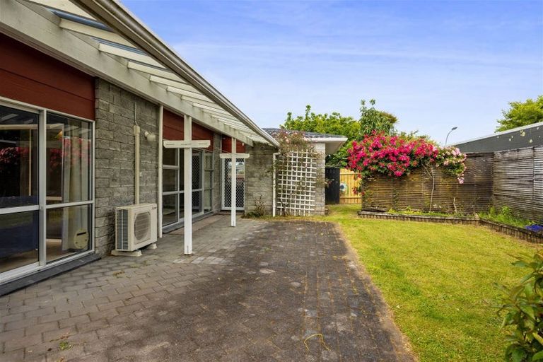 Photo of property in 146 Heta Road, Highlands Park, New Plymouth, 4312