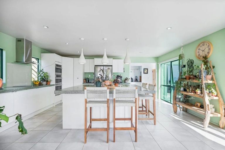 Photo of property in 1559 Pataua Road North, Pataua North, Whangarei, 0175