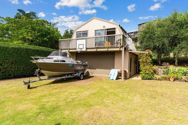 Photo of property in 42 Cheviot Street, Mangawhai Heads, Mangawhai, 0505