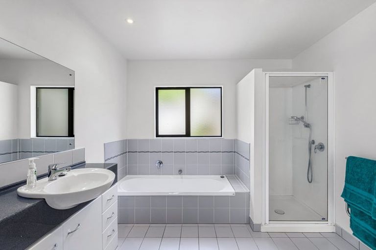 Photo of property in 41e Salisbury Road, Birkdale, Auckland, 0626