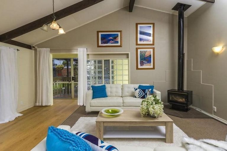 Photo of property in 43b Swann Beach Road, Stanmore Bay, Whangaparaoa, 0932