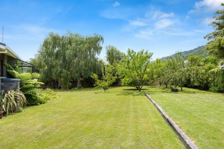 Photo of property in 252b Waikawa Road, Waikawa, Picton, 7220