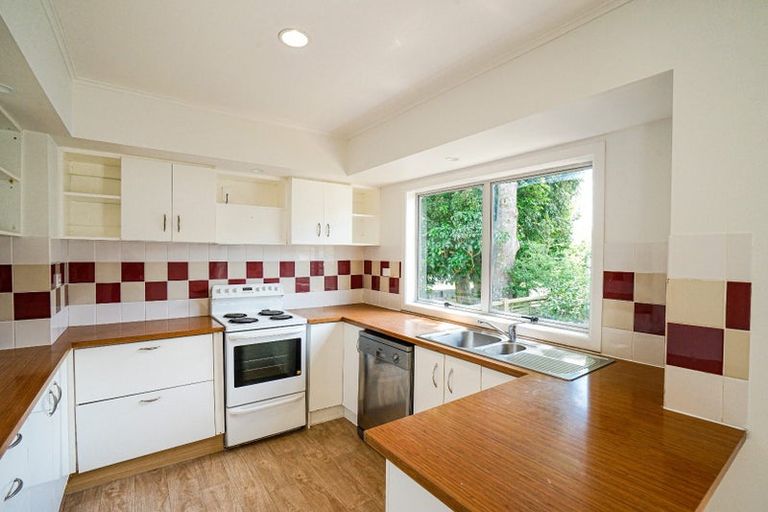 Photo of property in 13 Birdwood Road, Pukekohe, 2120