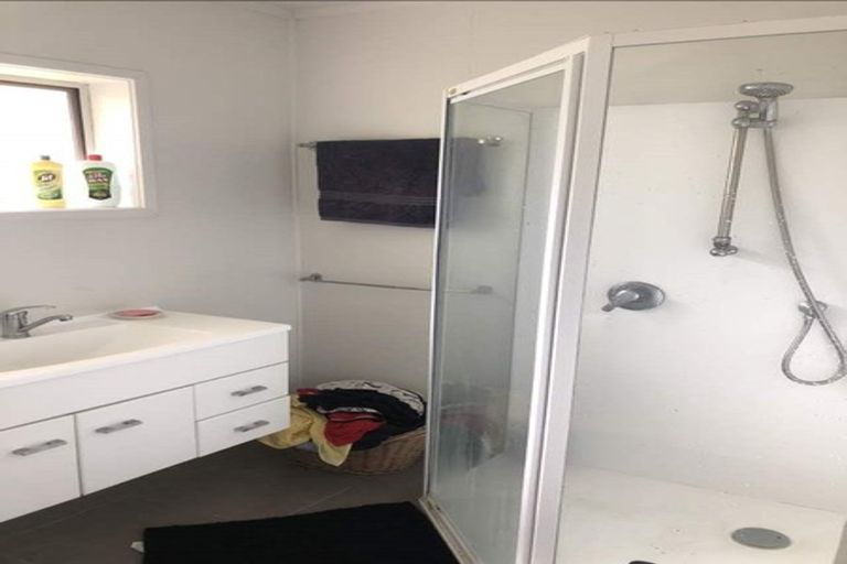 Photo of property in 1/75 Stredwick Drive, Torbay, Auckland, 0630